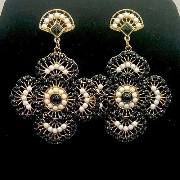 *3/$20* Black, white and gold large statement earrings - Picture 2 of 3